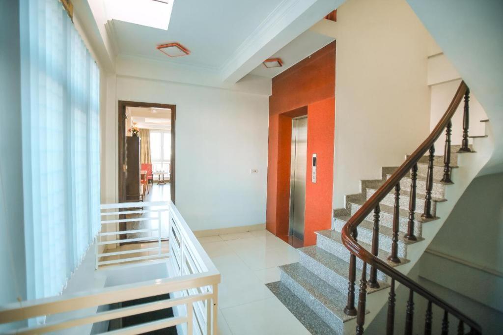 Ngoc Anh Hotel 2 Νιν Μπιν Εξωτερικό φωτογραφία